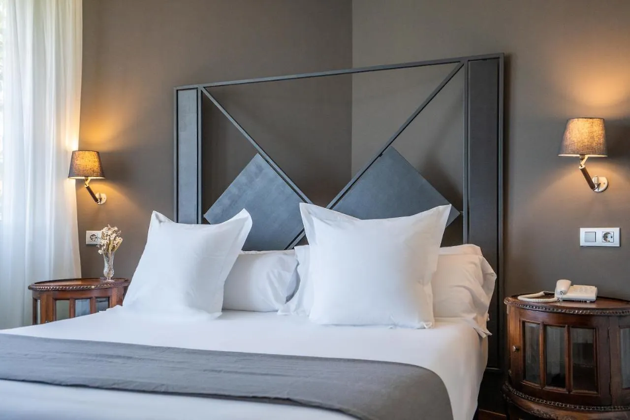 Hotel Torres De Somo